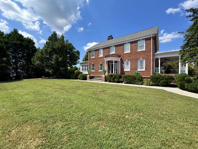 This image is by Powell Auction & Realty.