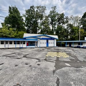 This image is by Powell Auction & Realty.