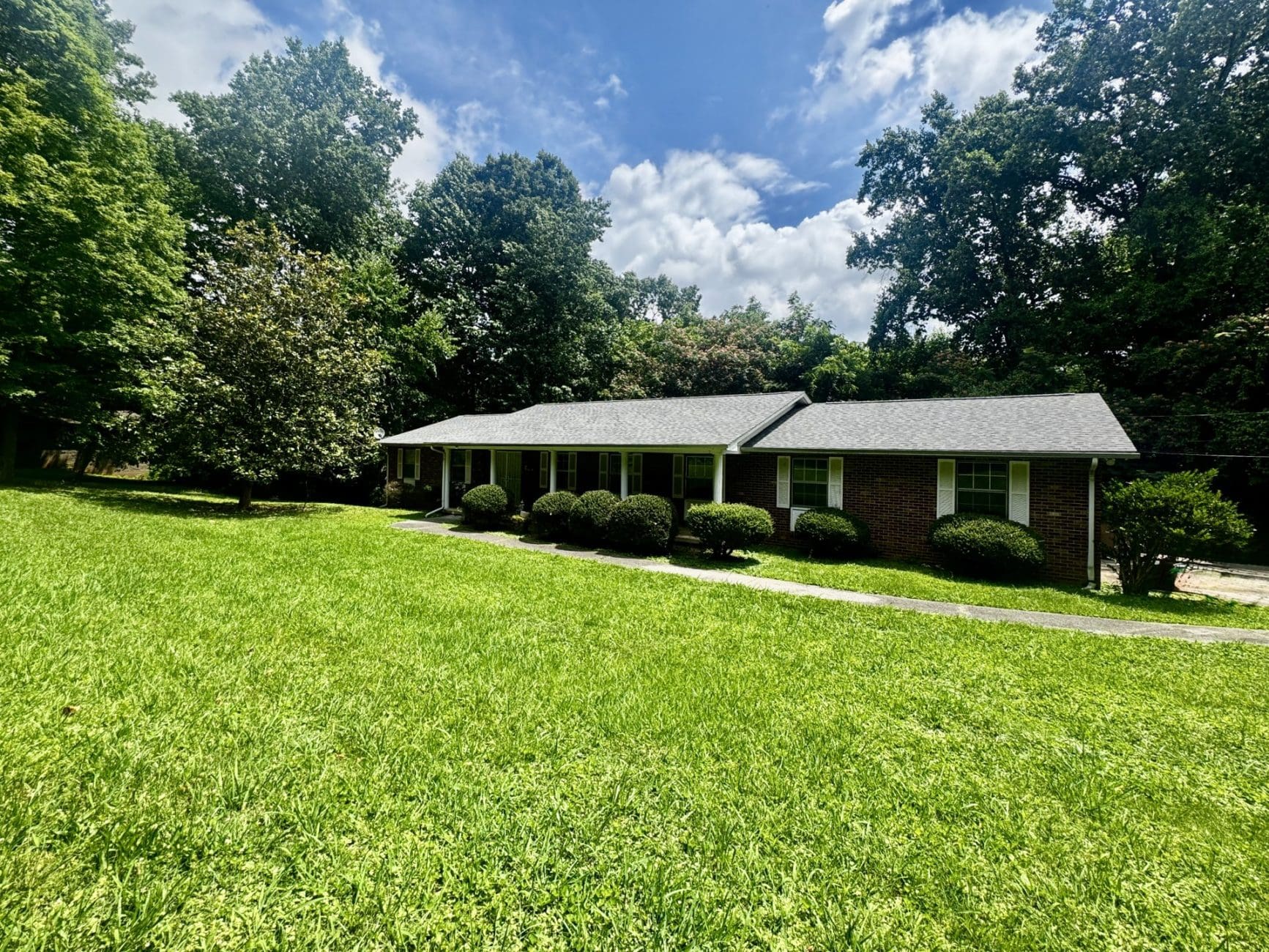 This image is by Powell Auction & Realty.