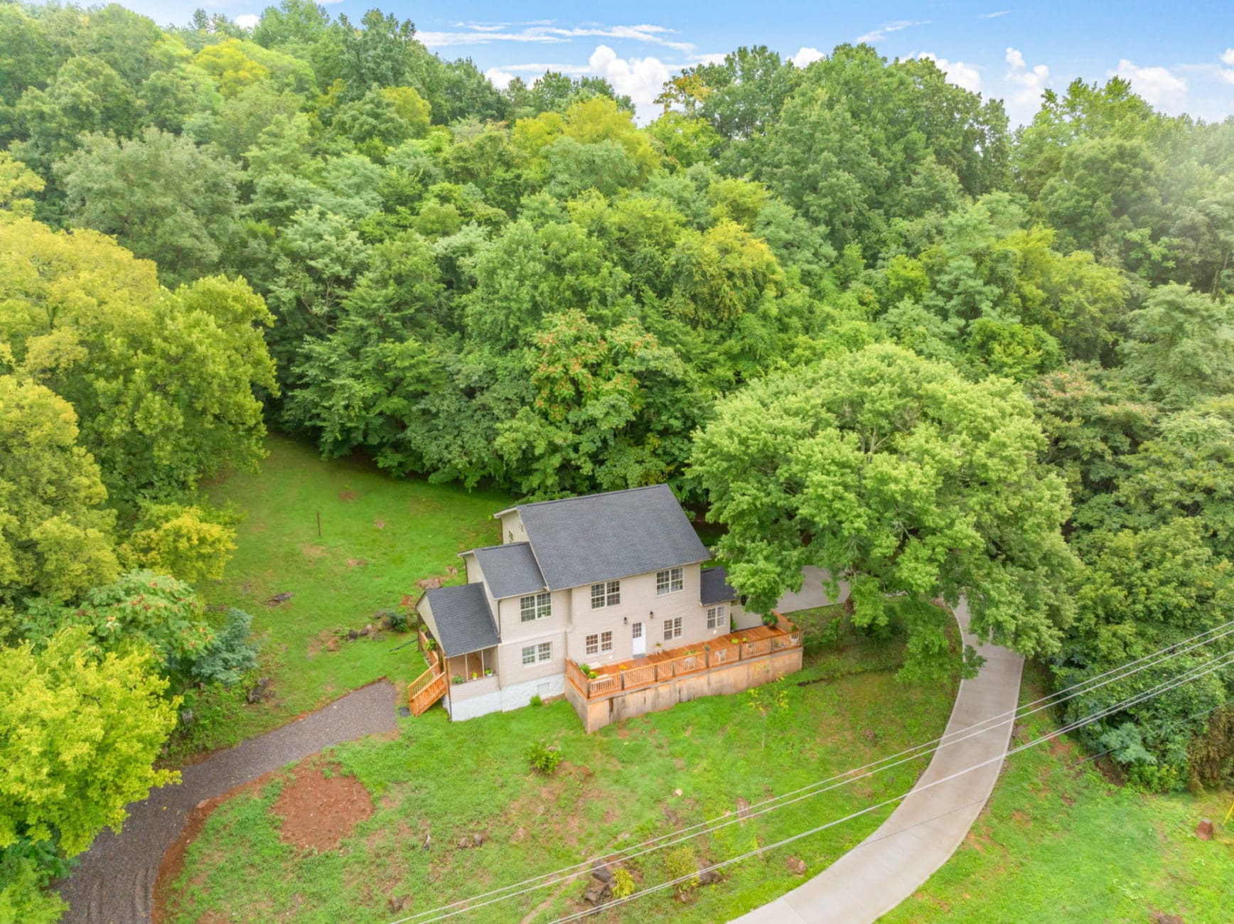 This image is by Powell Auction & Realty.
