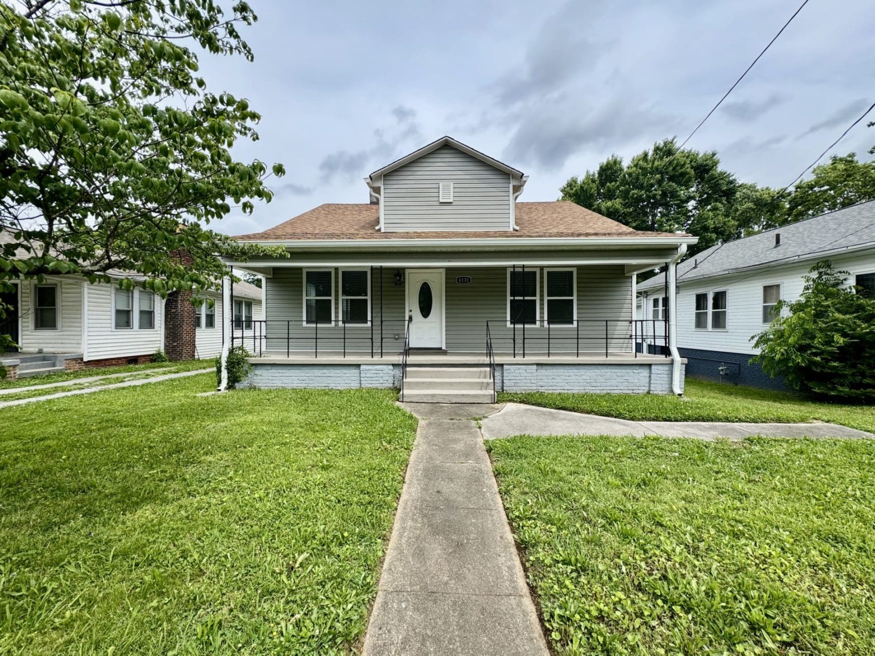 This image is by Powell Auction & Realty.