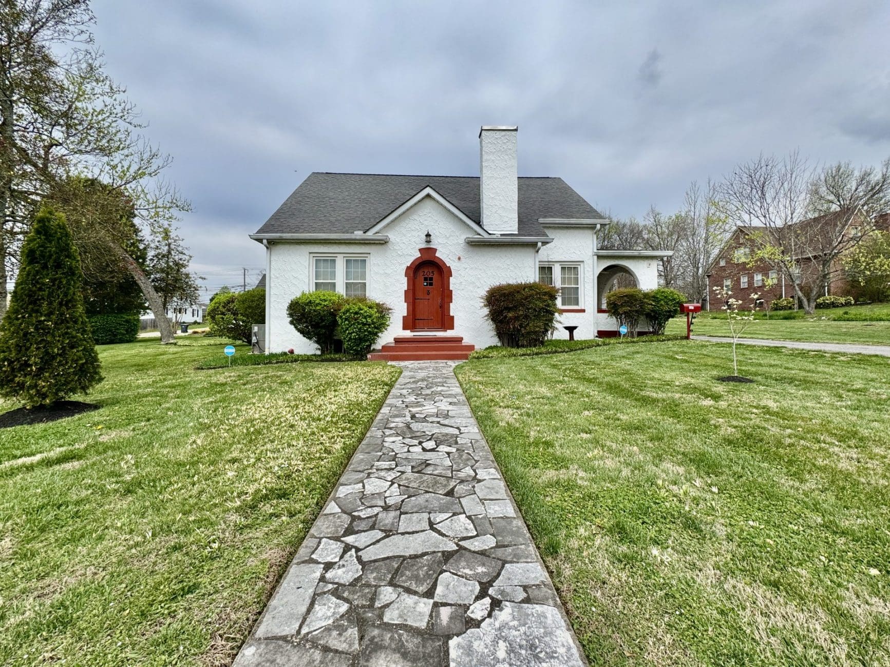 This image is by Powell Auction & Realty.