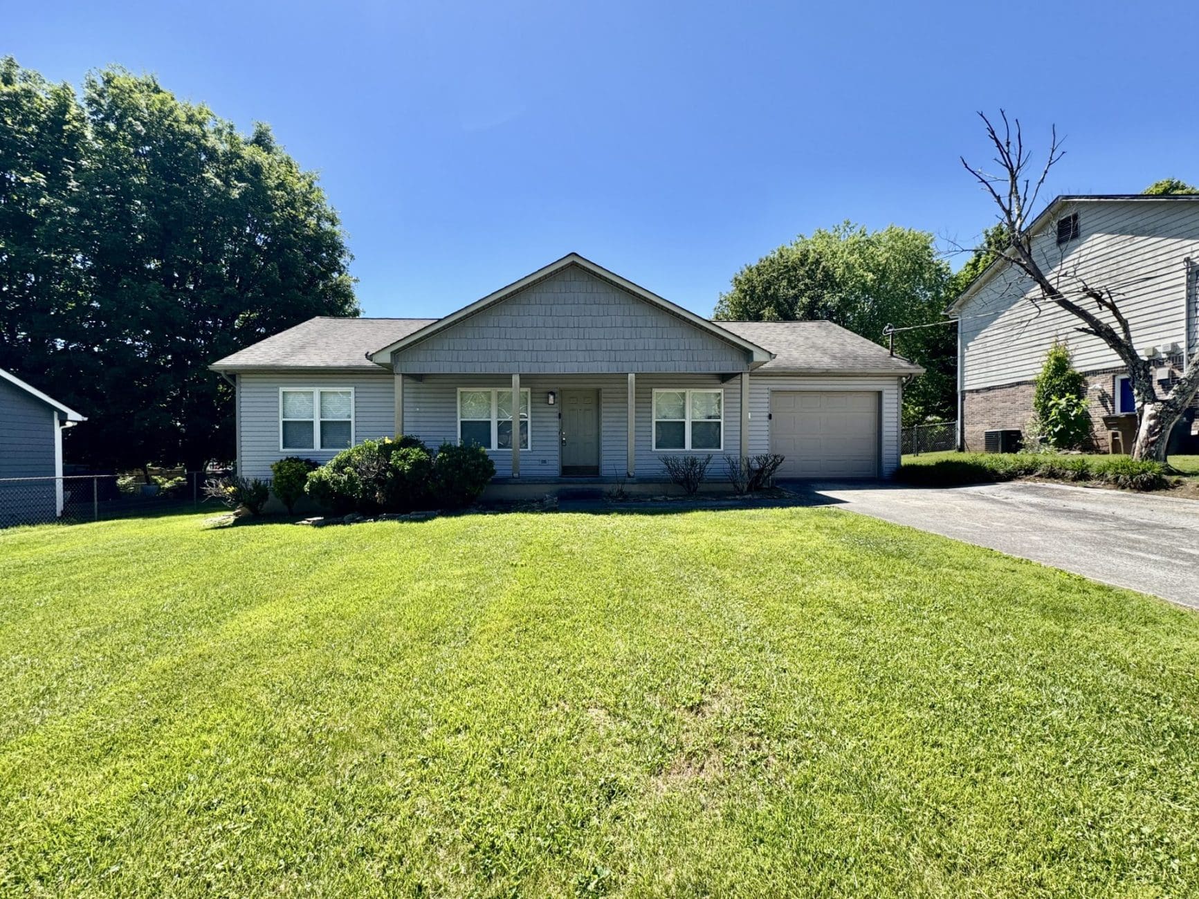 This image is by Powell Auction & Realty.
