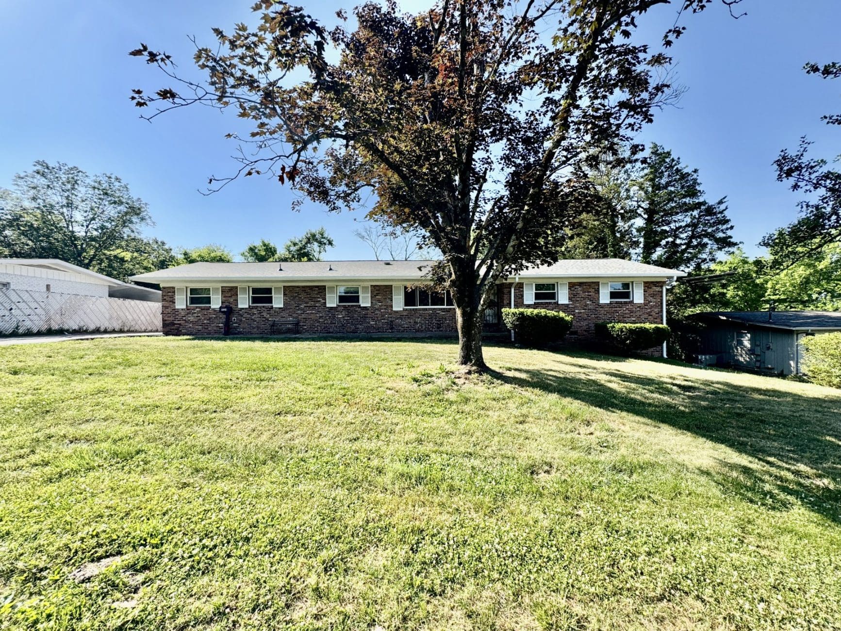 This image is by Powell Auction & Realty.