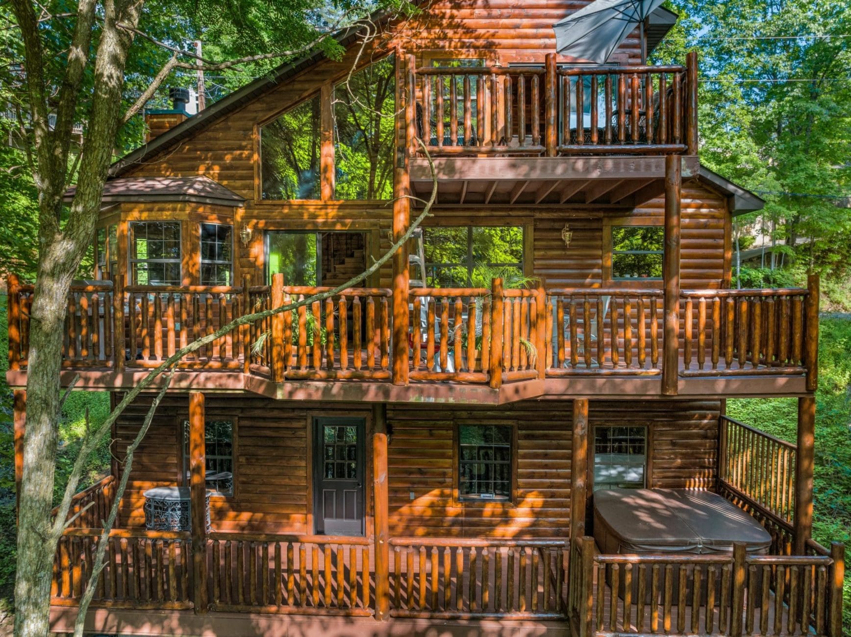 This image is by Powell Auction & Realty.