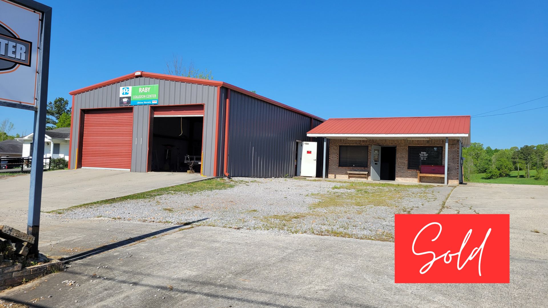 This image is by Powell Auction & Realty.