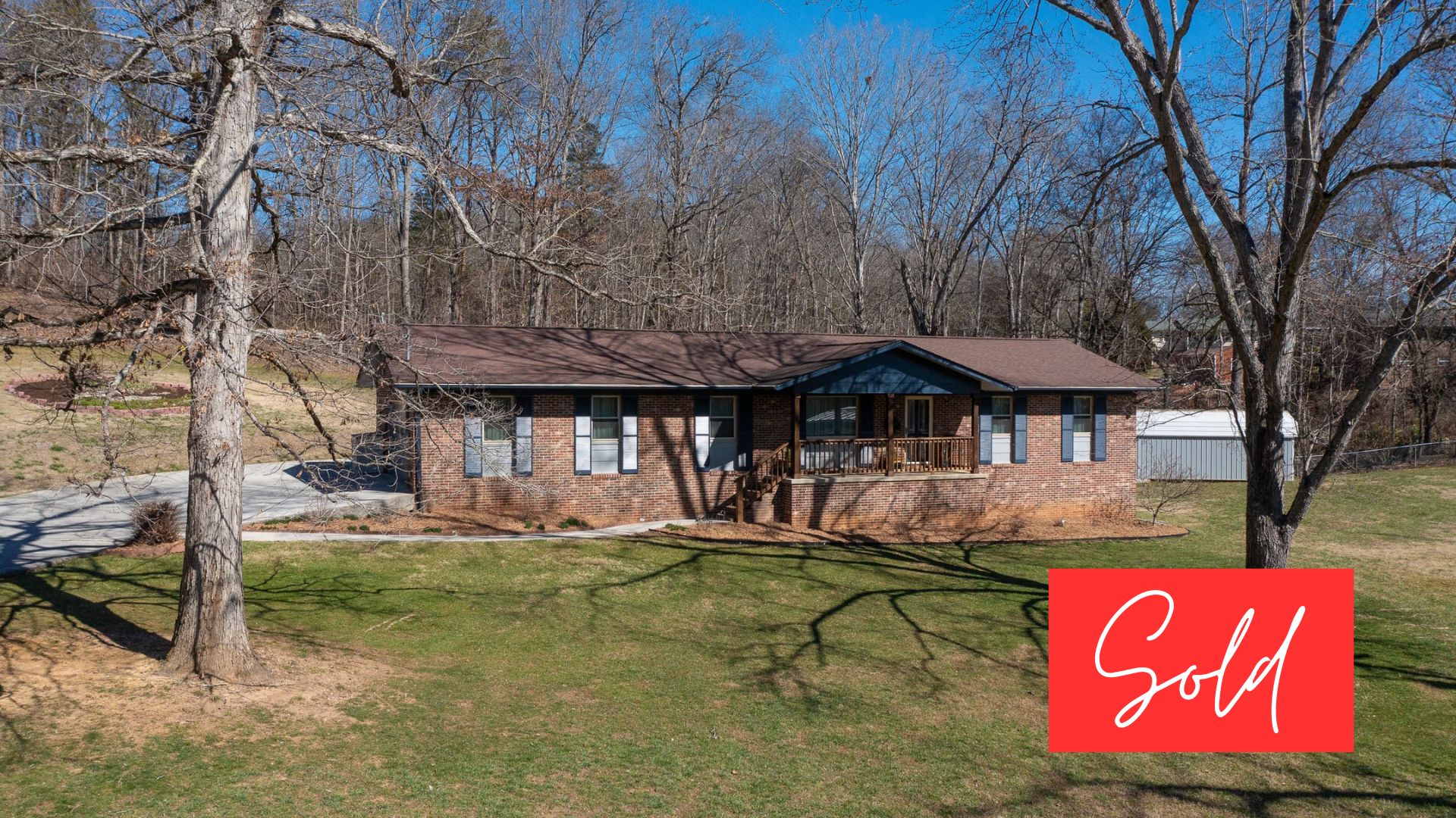 This image is by Powell Auction & Realty.