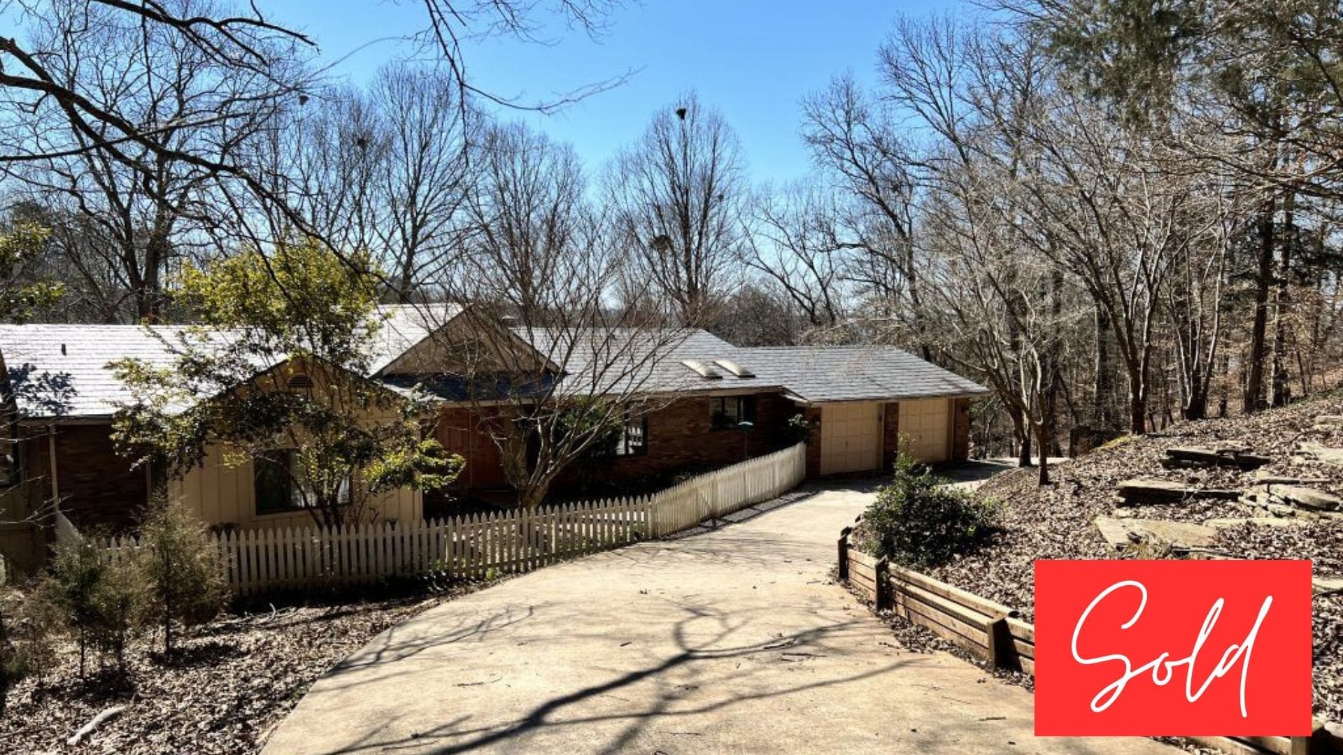 This image is by Powell Auction & Realty.