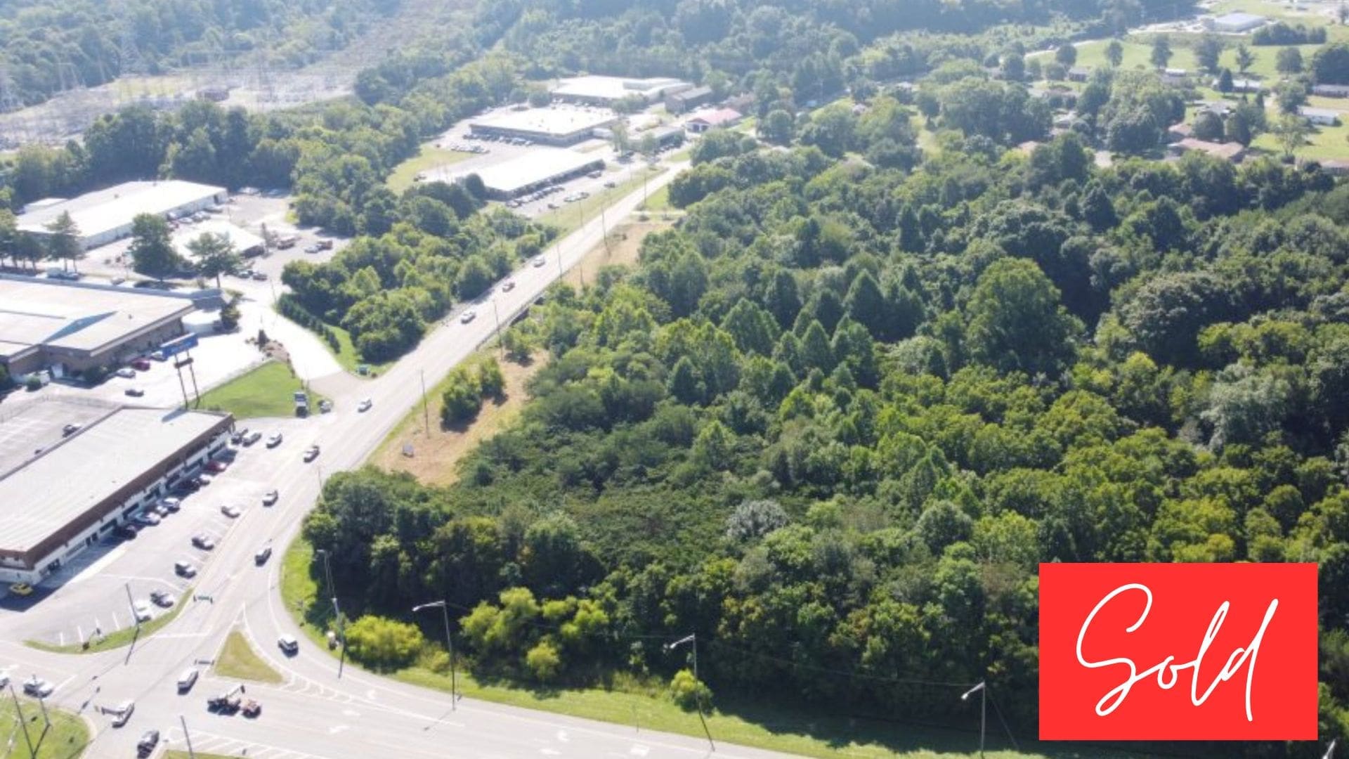 This image is by Powell Auction & Realty.