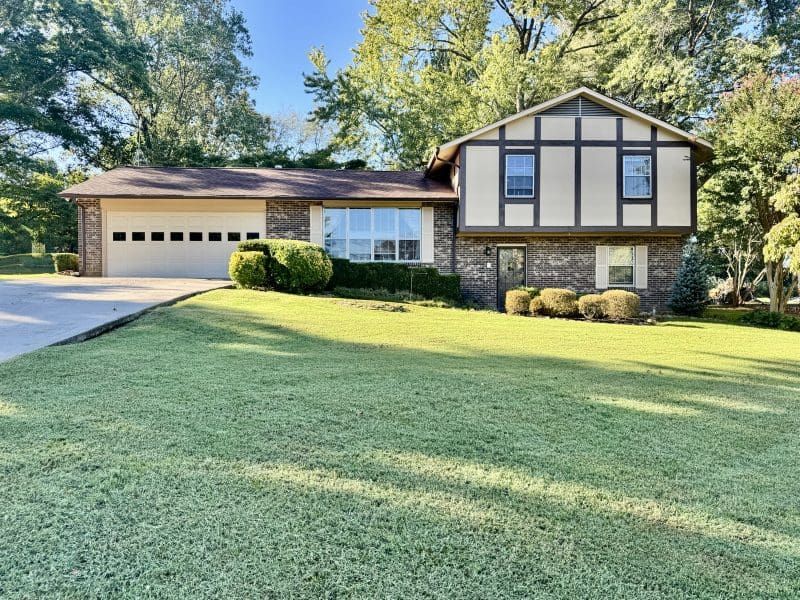 This image is by Powell Auction & Realty.