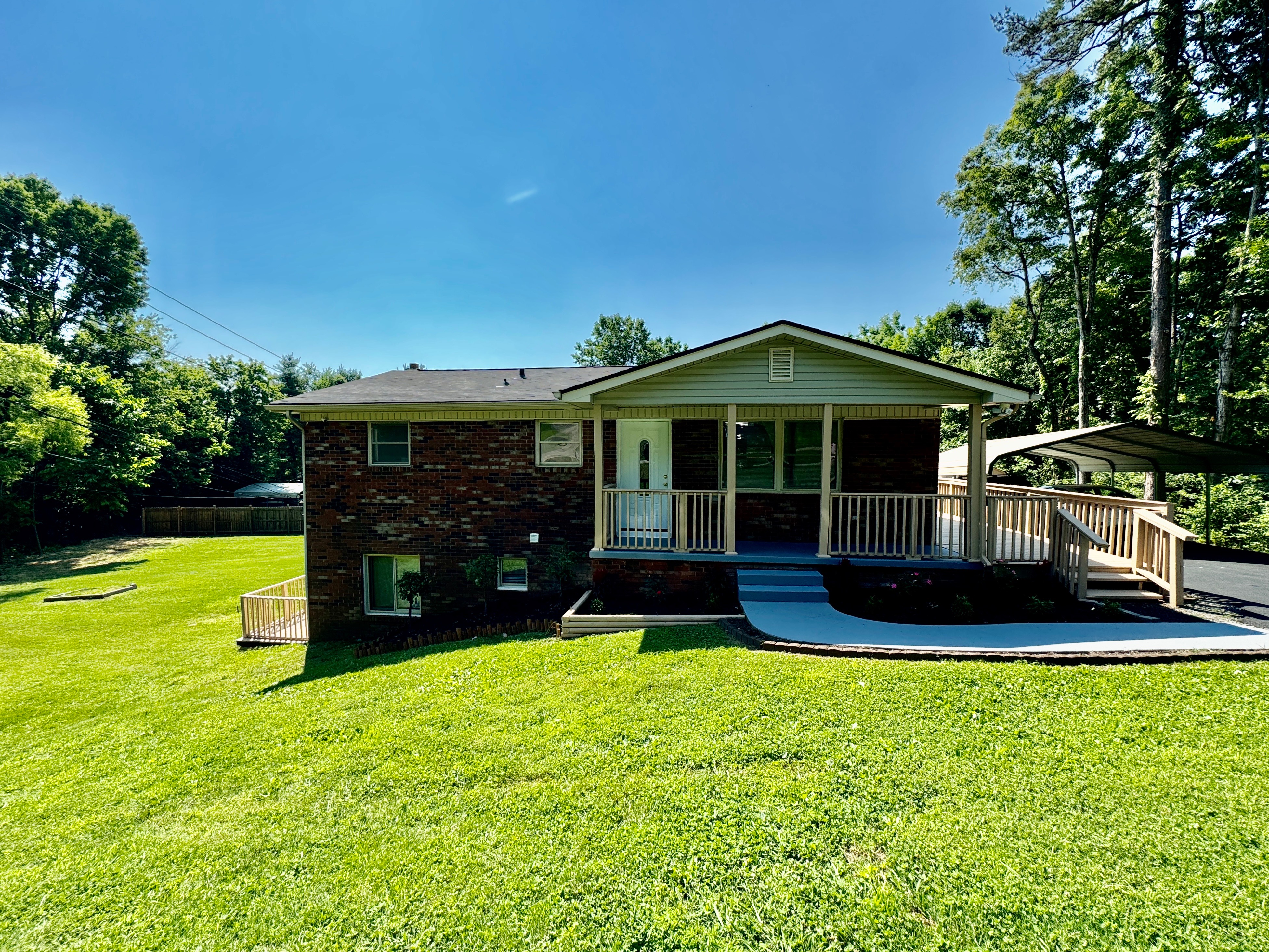 This image is by Powell Auction & Realty.
