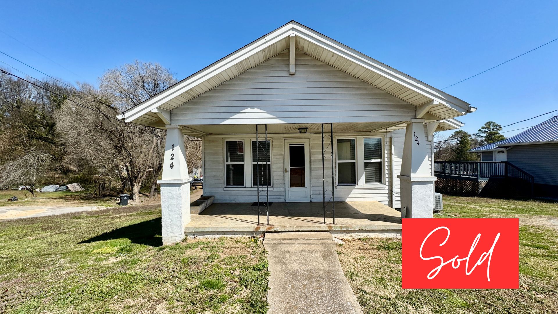 This image is by Powell Auction & Realty.
