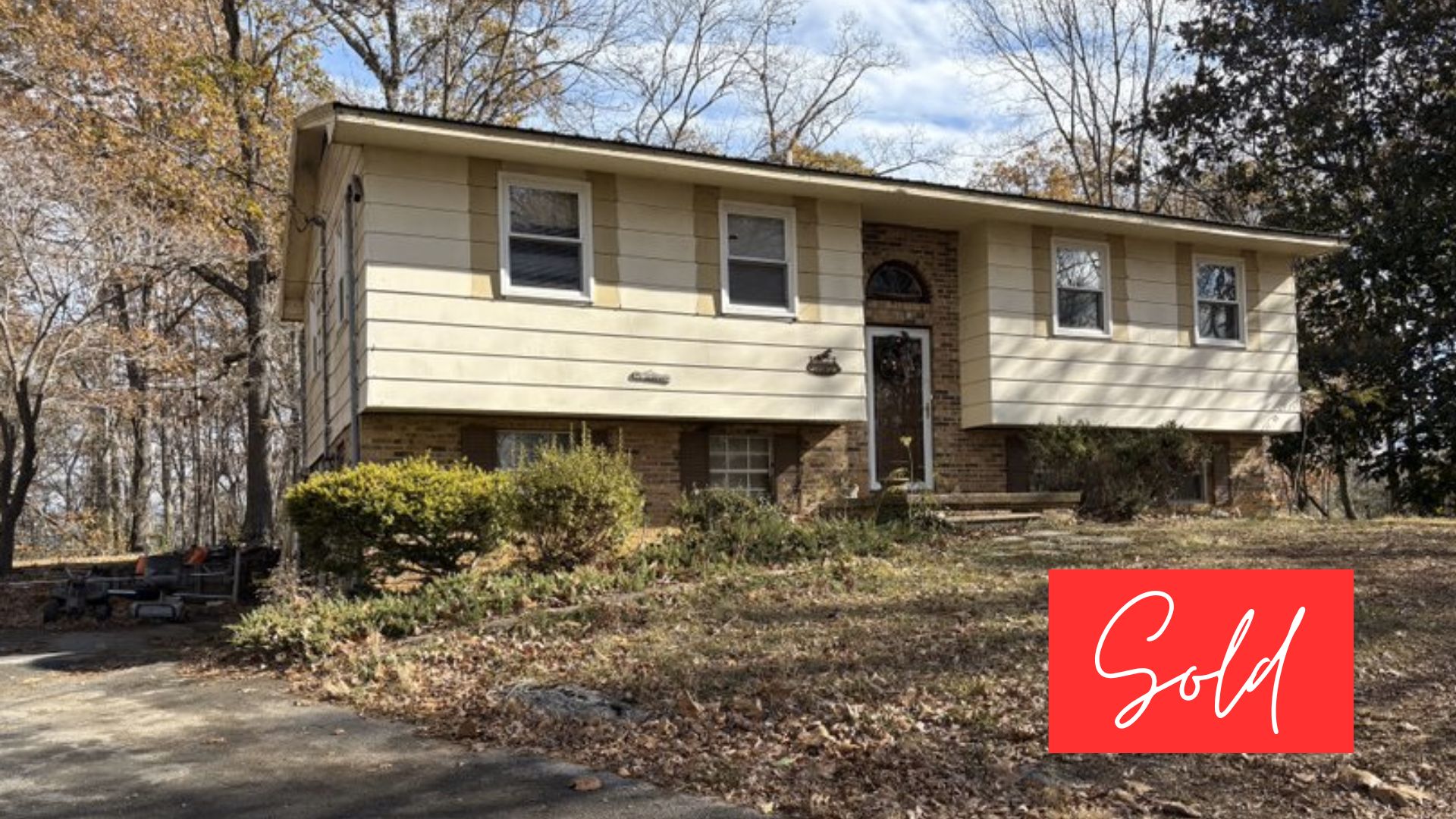 This image is by Powell Auction & Realty.