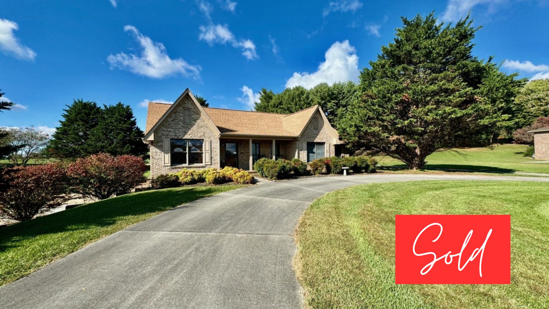 This image is by Powell Auction & Realty.